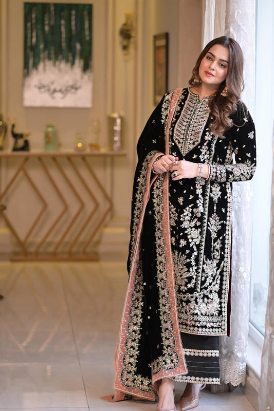 ANEELA’S UNSTITCH LUXURY VELVET COLLECTION 485